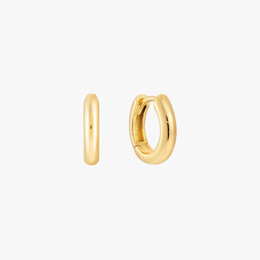 Luxe Simple Huggie Earrings - Gold